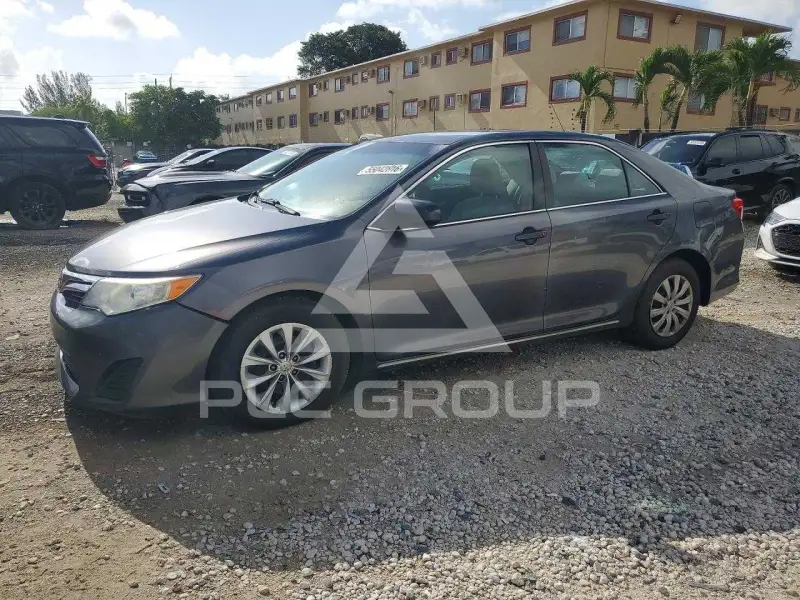 2014 Toyota CAMRY фото
