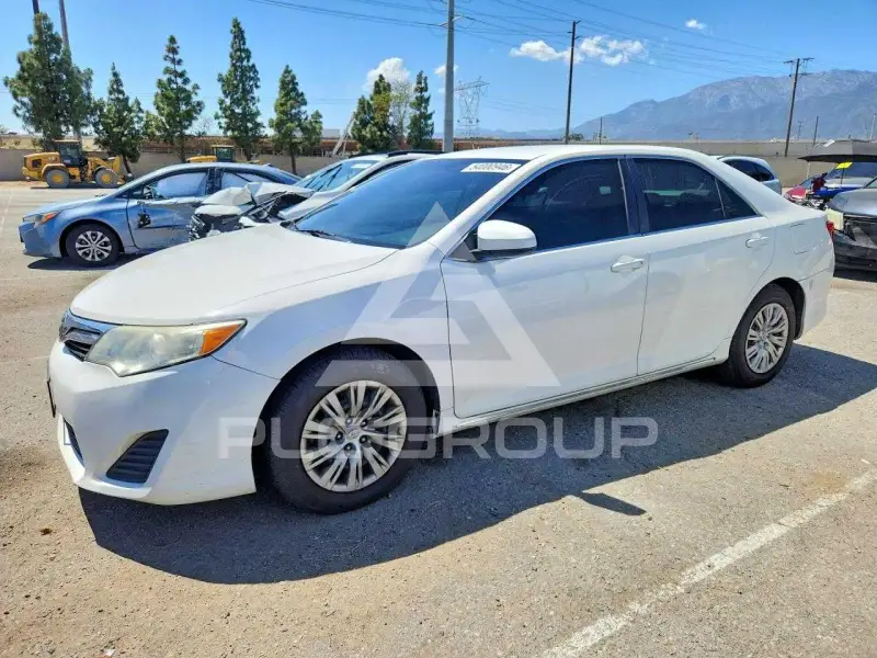 2014 Toyota CAMRY photo