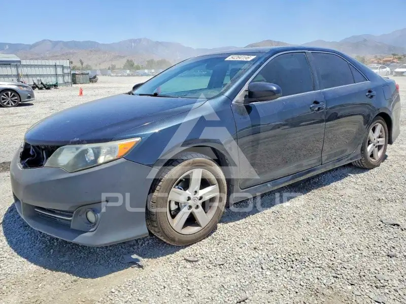 2014 Toyota CAMRY фото