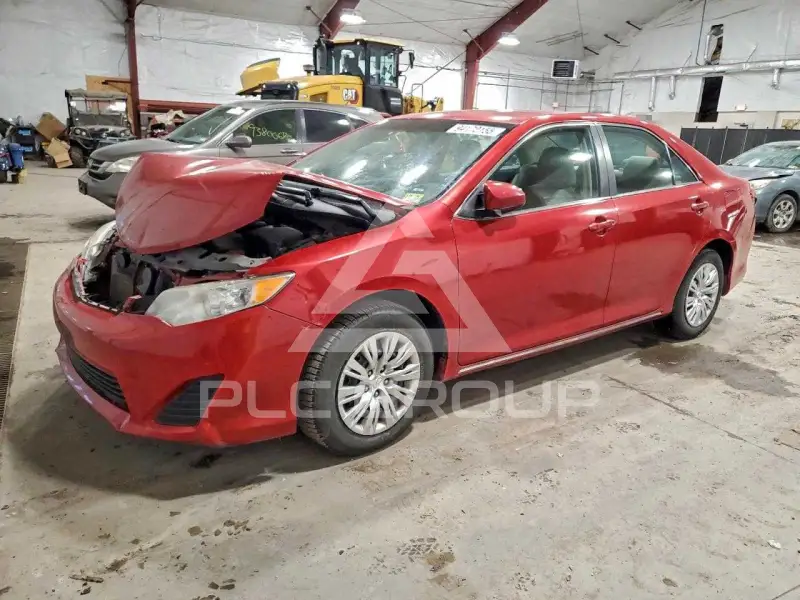 2014 Toyota CAMRY фото