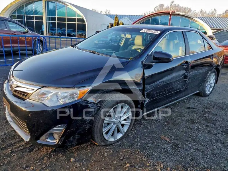 2014 Toyota CAMRY фото