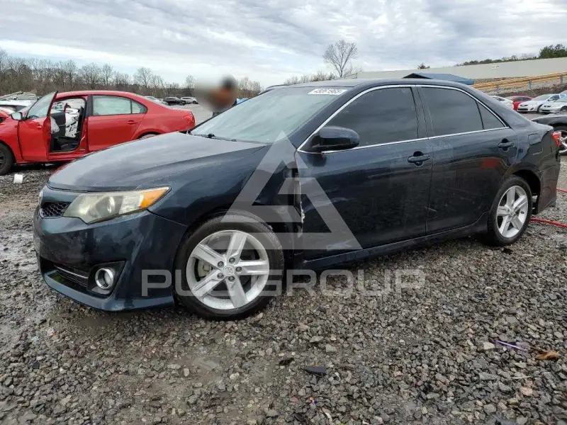 2014 Toyota CAMRY фото