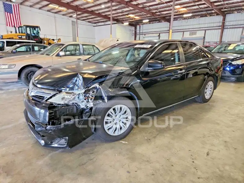 2014 Toyota CAMRY фото
