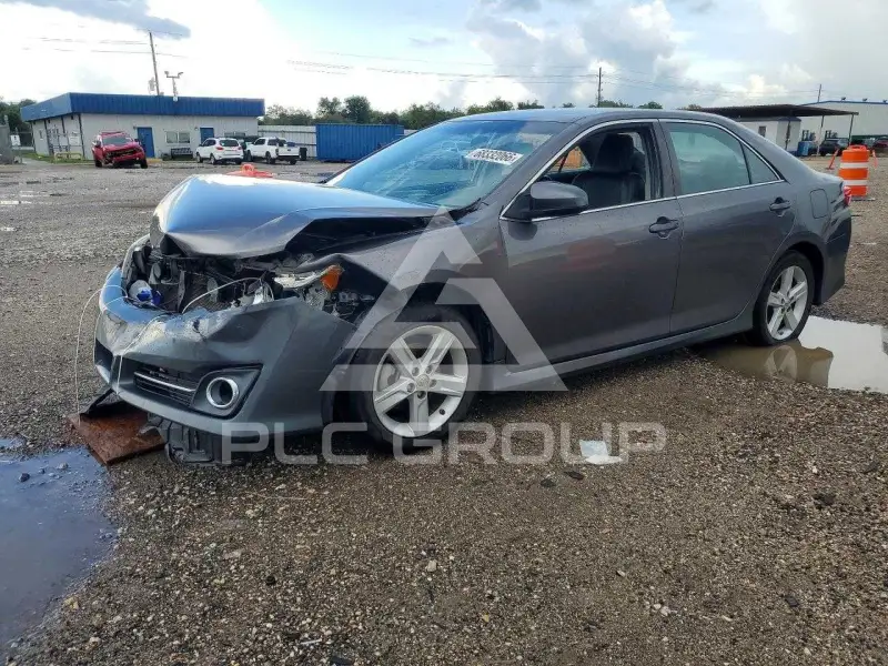 2014 Toyota CAMRY фото
