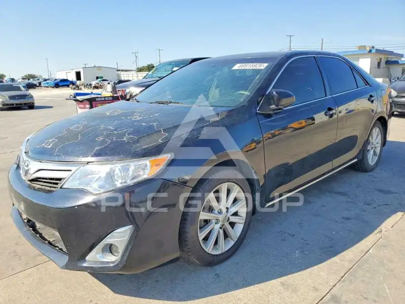 2014 Toyota CAMRY photo