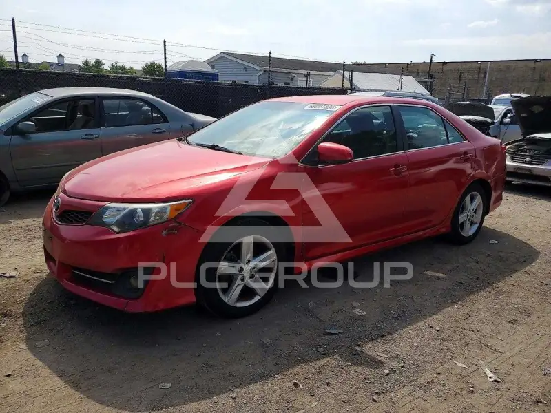 2014 Toyota CAMRY фото