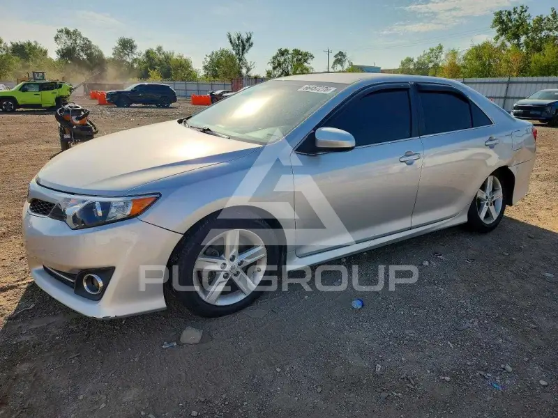 2014 Toyota CAMRY фото