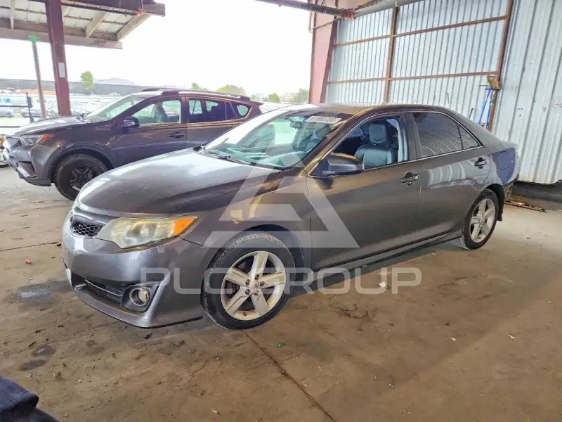 2014 Toyota CAMRY фото