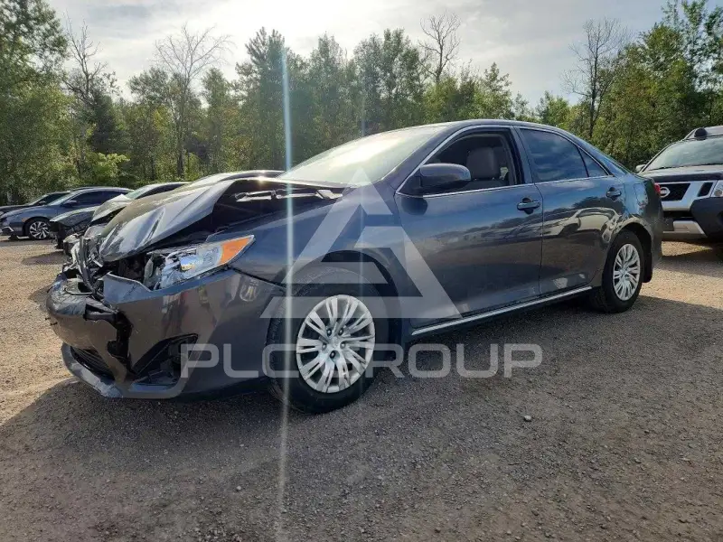 2014 Toyota CAMRY фото