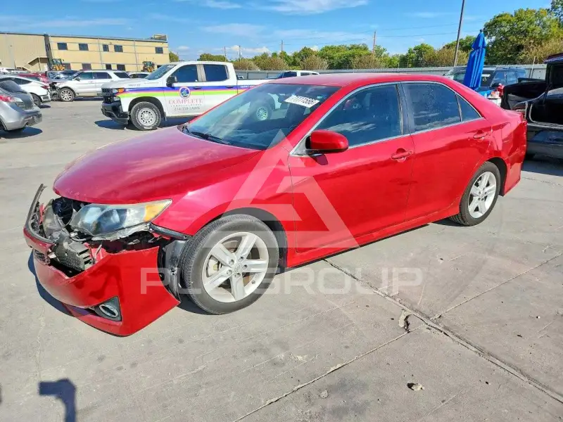 2014 Toyota CAMRY фото