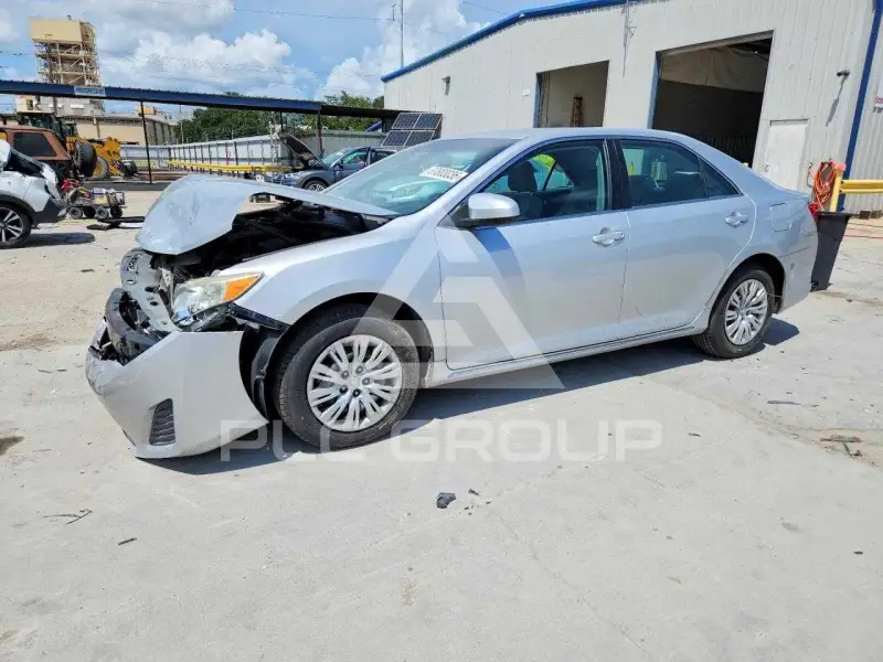 2014 Toyota CAMRY фото