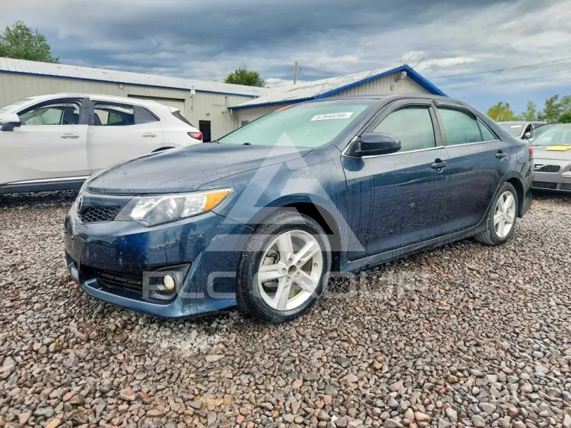 2014 Toyota CAMRY photo