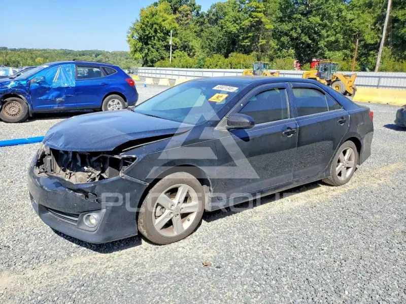 2014 Toyota CAMRY фото
