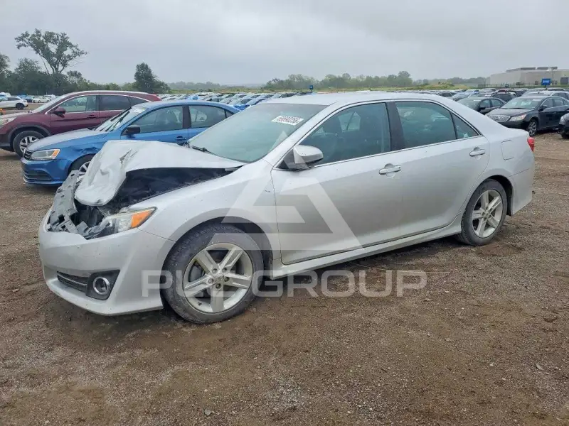 2014 Toyota CAMRY фото