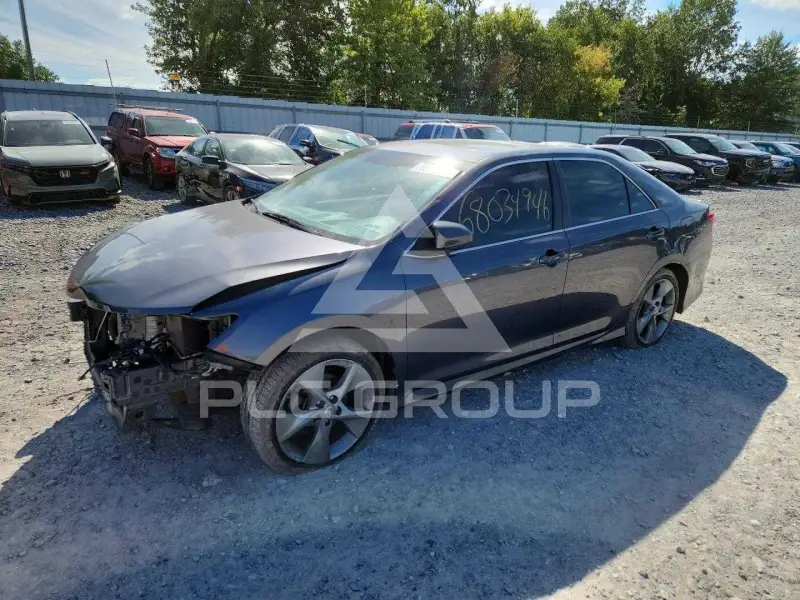 2014 Toyota CAMRY фото