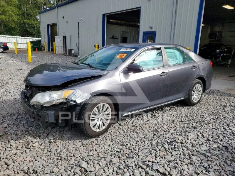 2014 Toyota CAMRY фото