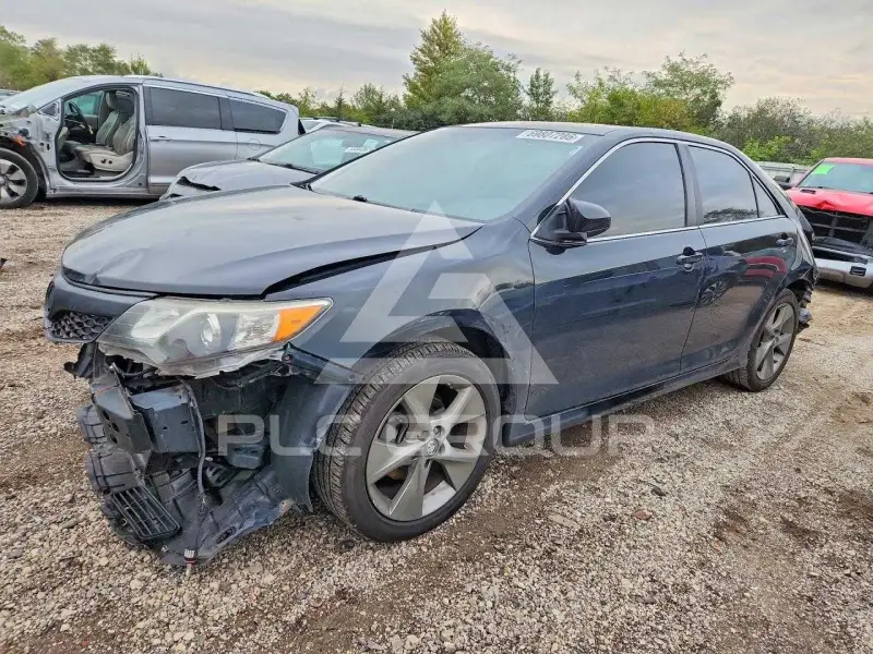 2014 Toyota CAMRY фото