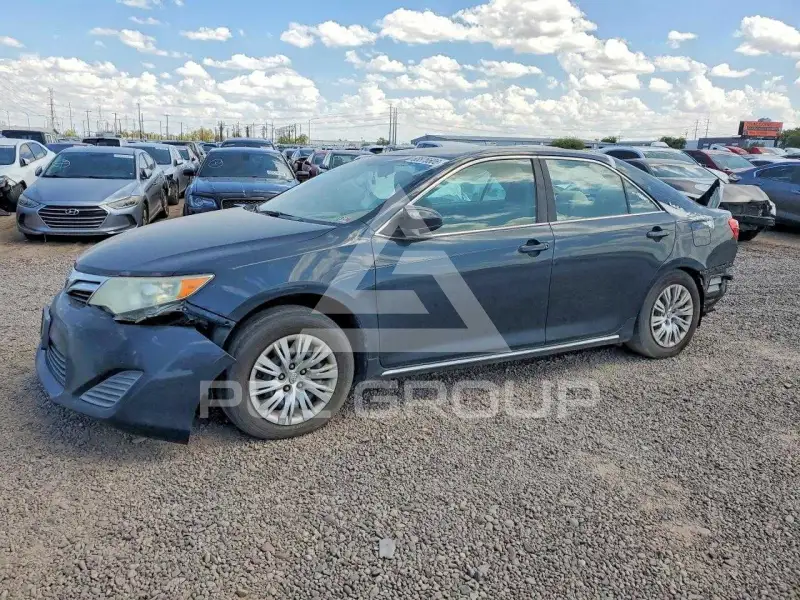 2014 Toyota CAMRY фото