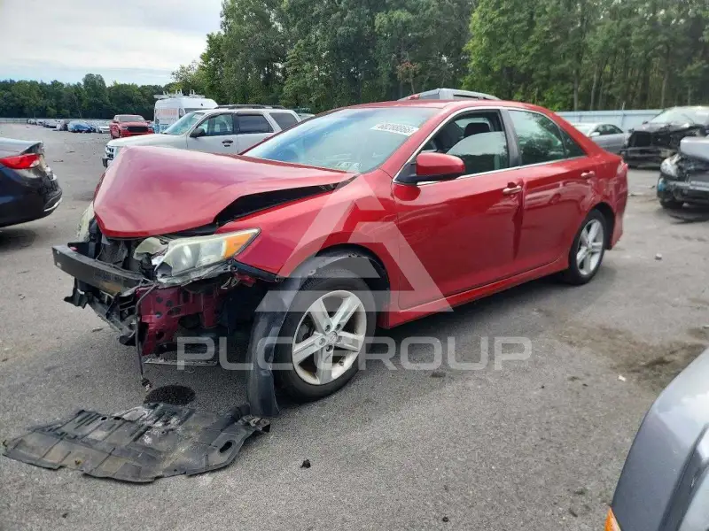 2014 Toyota CAMRY фото