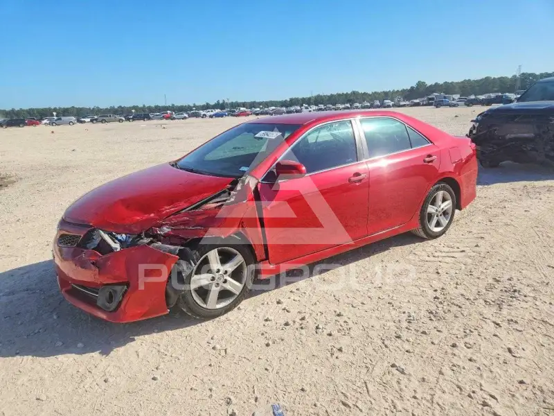 2014 Toyota CAMRY photo