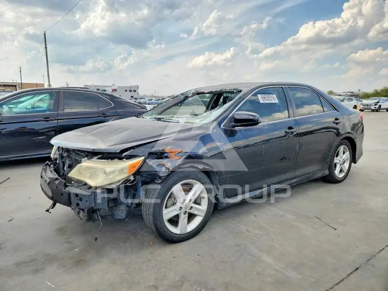 2014 Toyota CAMRY фото