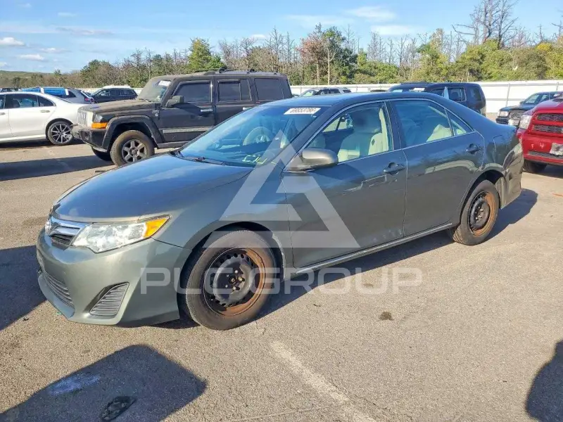 2014 Toyota CAMRY фото