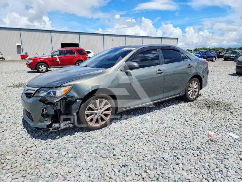 2014 Toyota CAMRY фото
