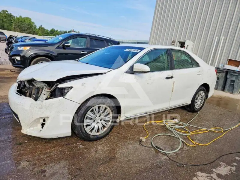 2014 Toyota CAMRY фото