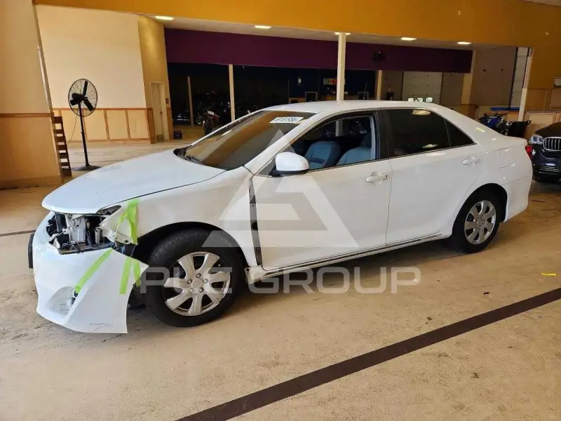 2014 Toyota CAMRY фото