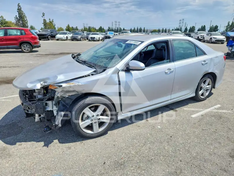 2014 Toyota CAMRY фото