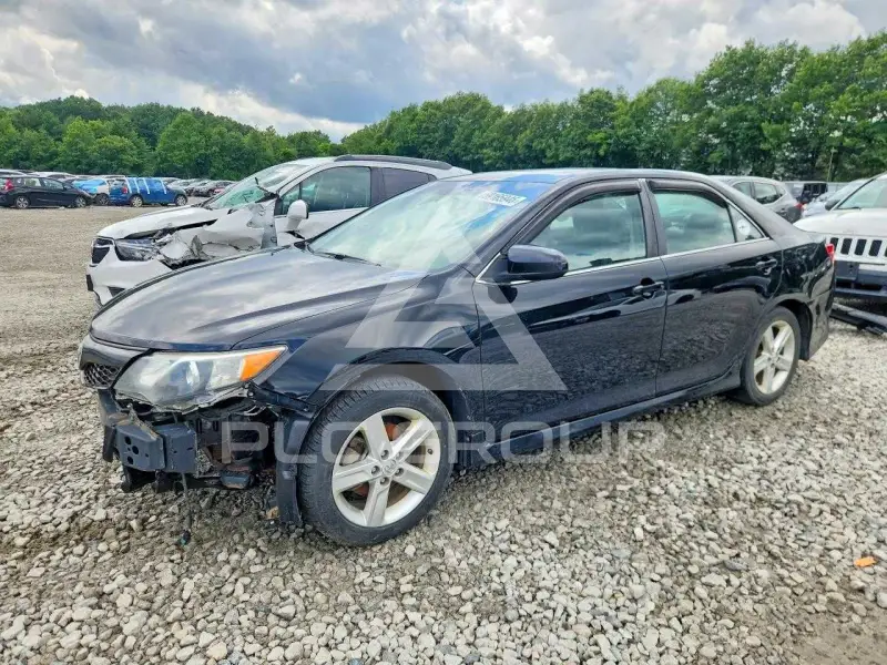 2014 Toyota CAMRY photo