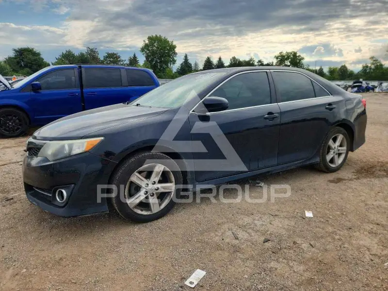 2014 Toyota CAMRY фото