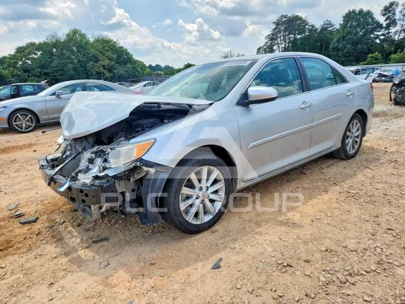 2014 Toyota CAMRY photo