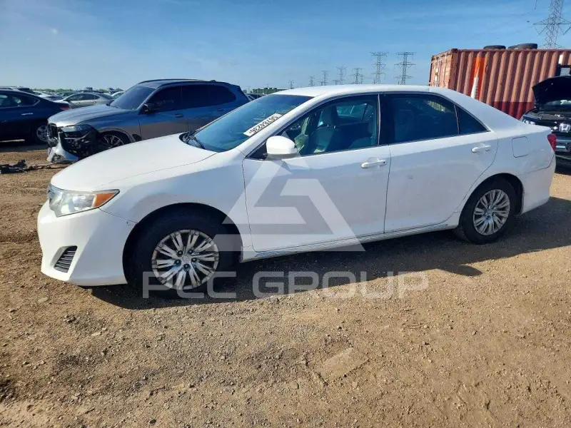 2014 Toyota CAMRY photo