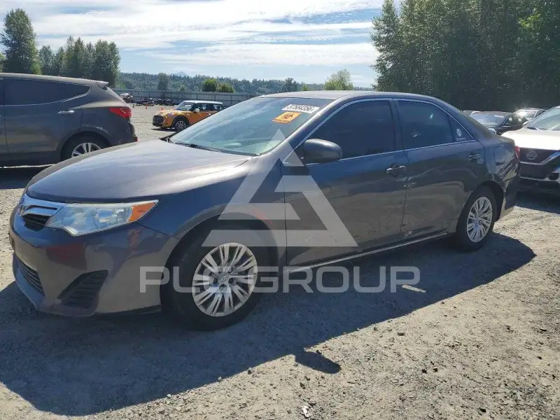 2014 Toyota CAMRY фото