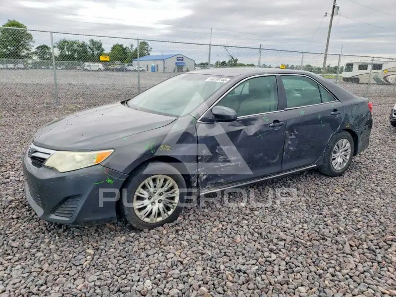 2014 Toyota CAMRY photo