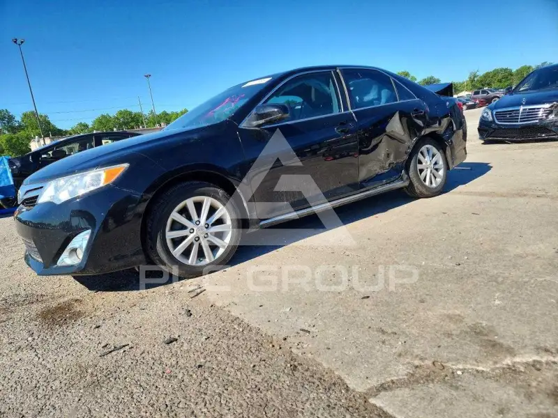 2014 Toyota CAMRY фото