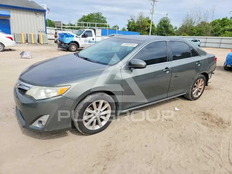 2014 Toyota CAMRY фото