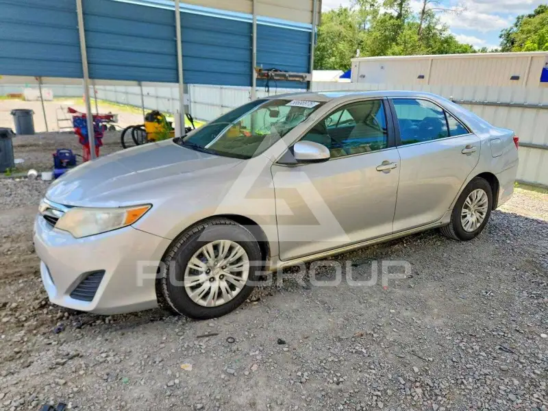 2014 Toyota CAMRY фото