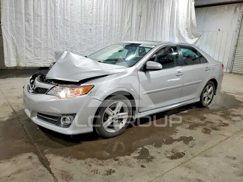 2014 Toyota CAMRY photo