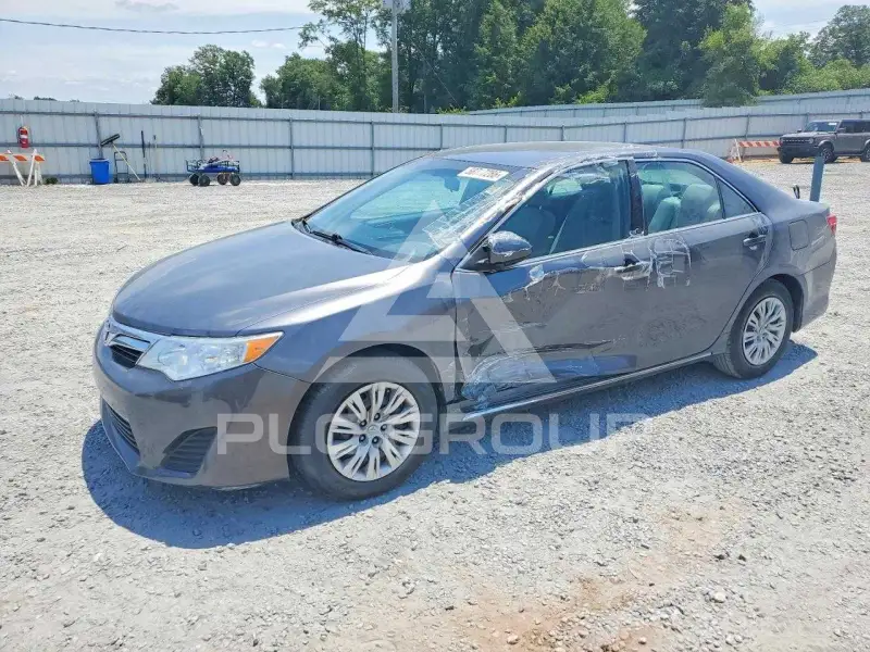 2014 Toyota CAMRY фото