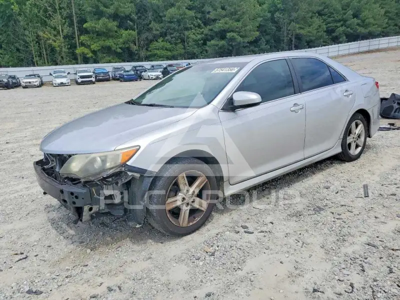 2014 Toyota CAMRY photo