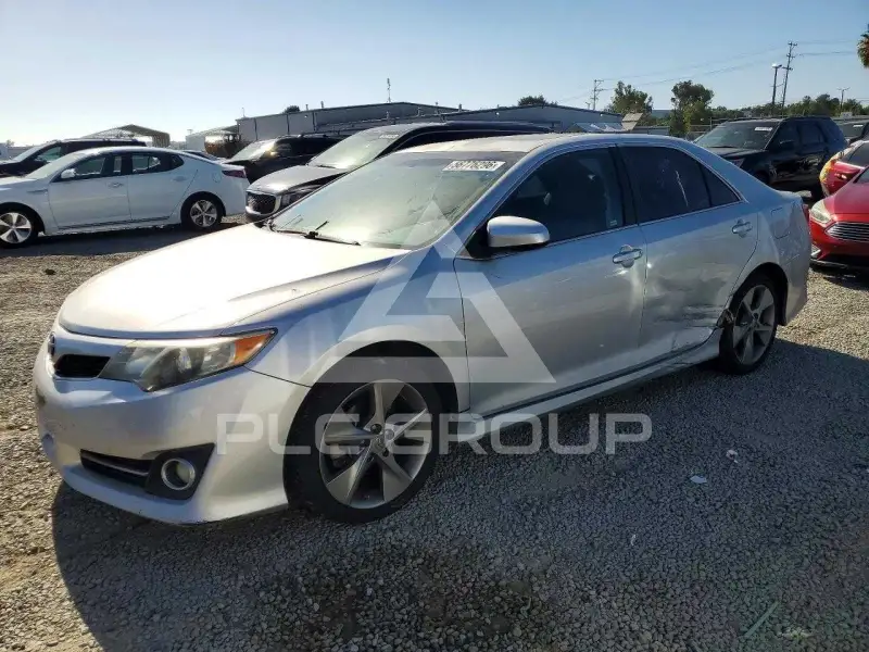 2017 Toyota CAMRY фото