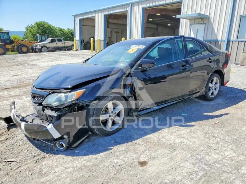2014 Toyota CAMRY photo