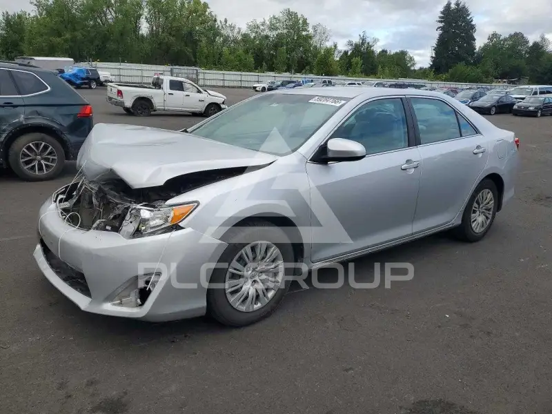 2014 Toyota CAMRY фото
