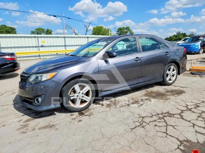 2014 Toyota CAMRY photo