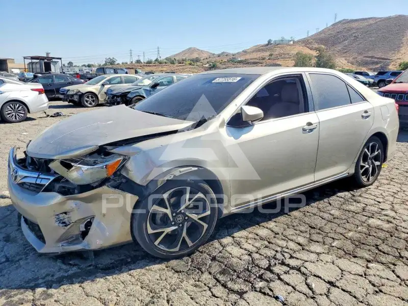 2014 Toyota CAMRY фото