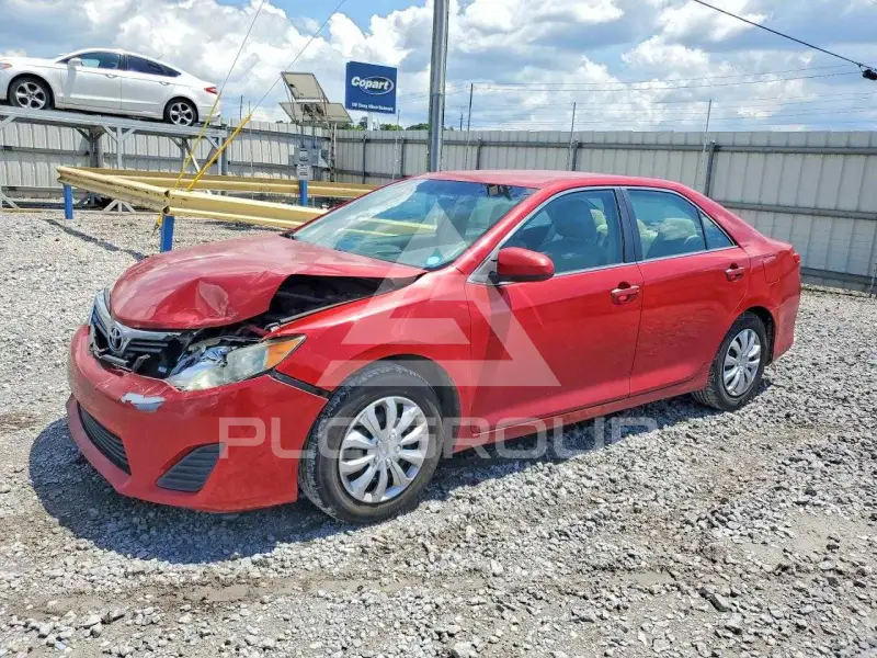 2014 Toyota CAMRY фото