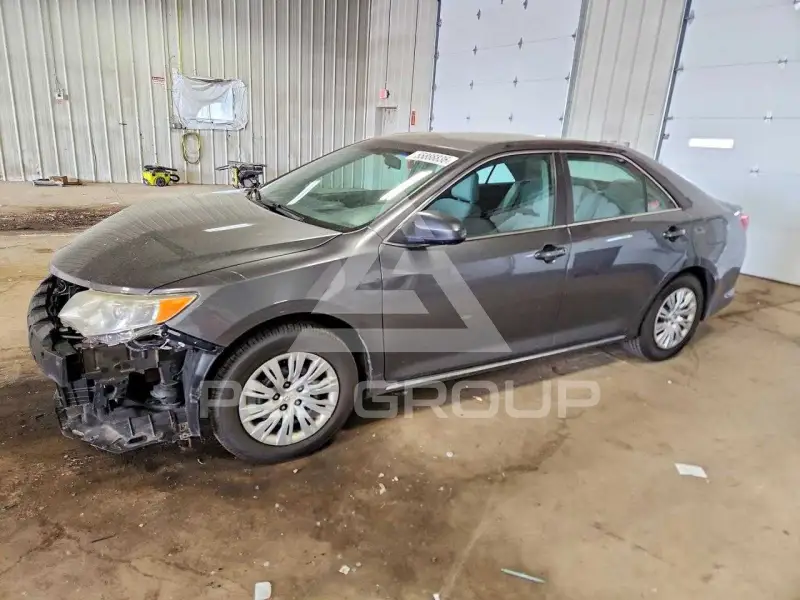 2014 Toyota CAMRY photo