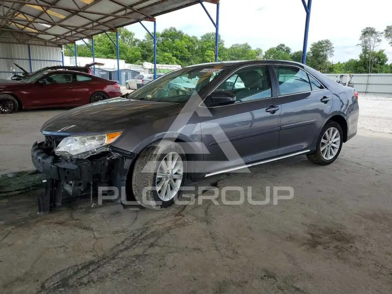 2014 Toyota CAMRY фото